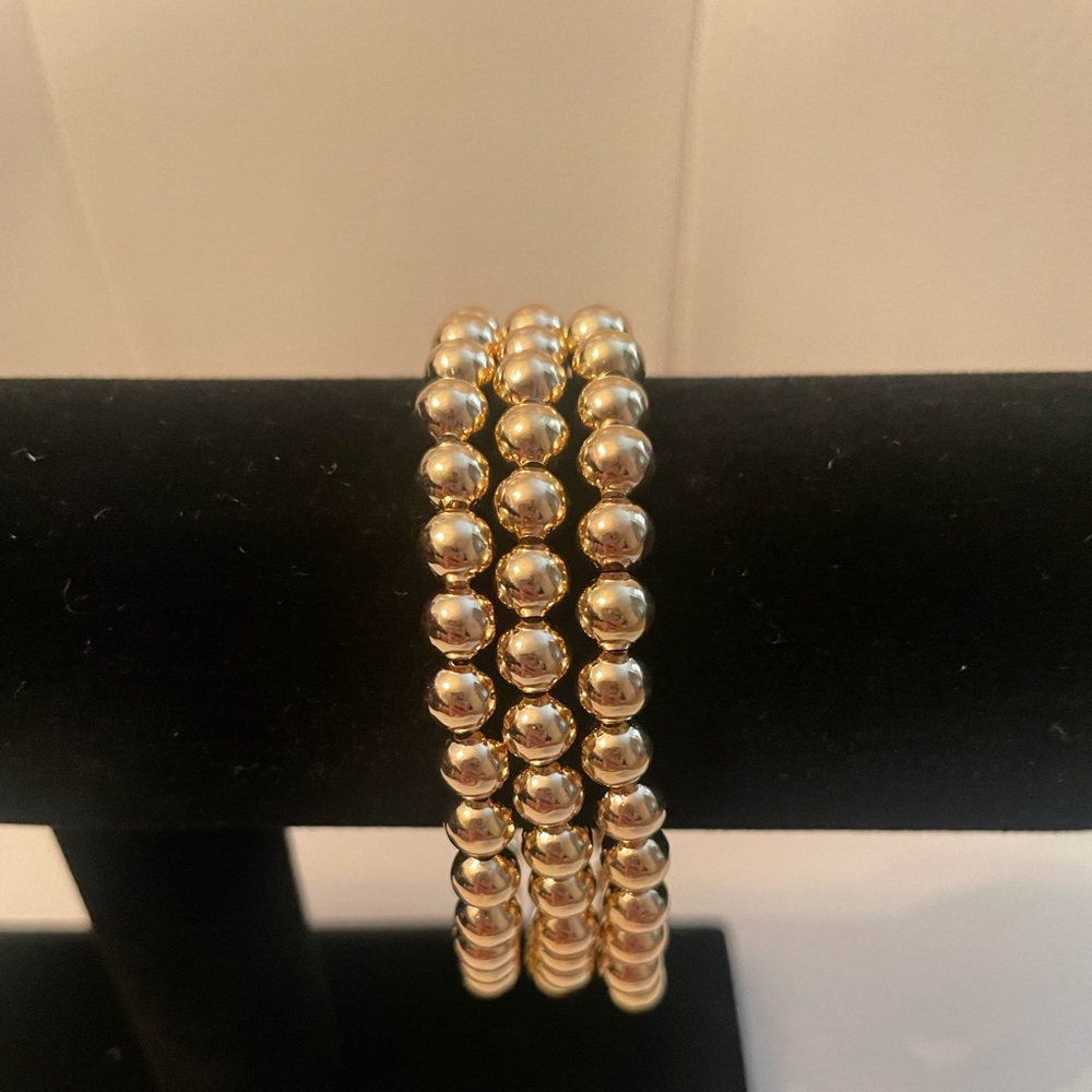 Beaded ball bracelet